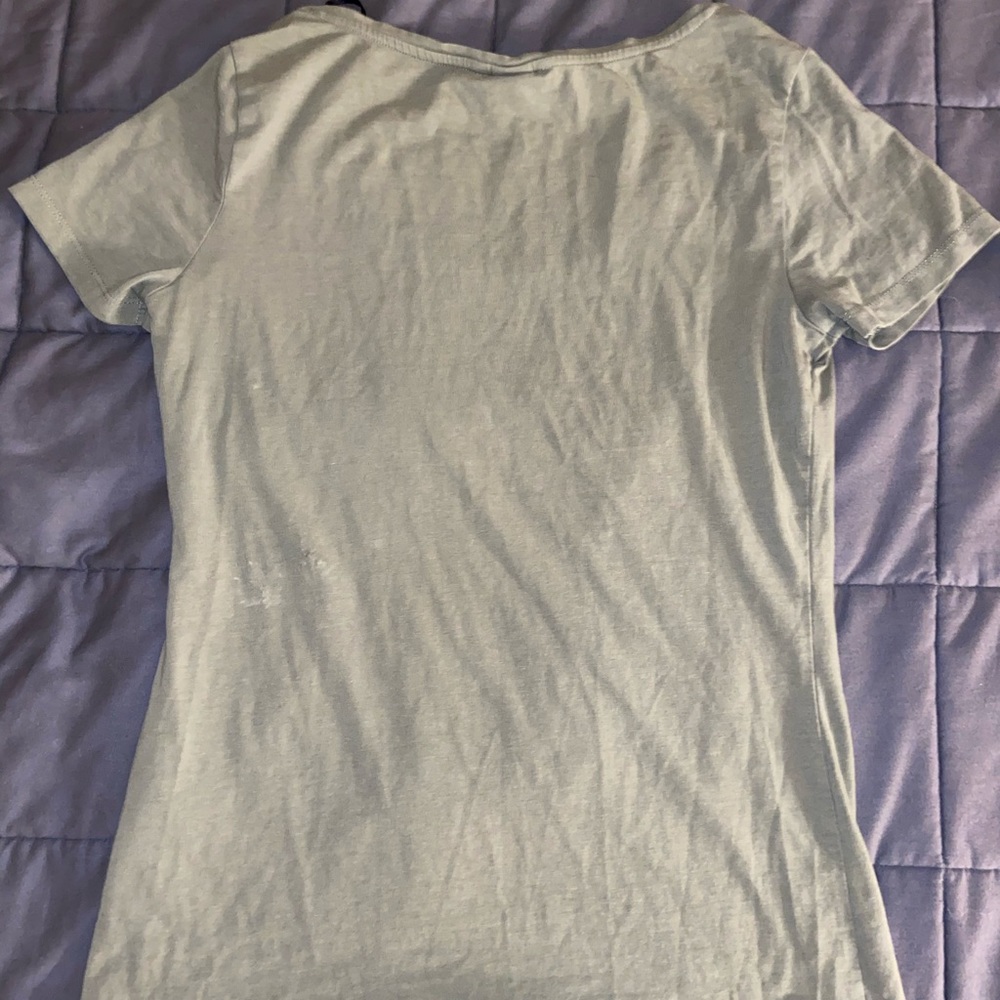 basic tee - Picture 2 of 3